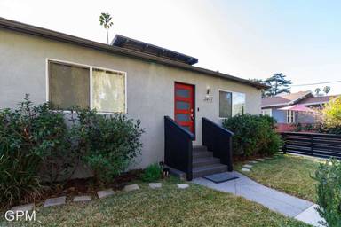 Main picture of 2677 Glendale Blvd