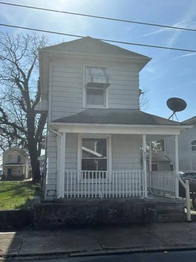 Main picture of 421 Long St