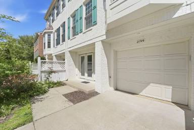 Main picture of 2709 Baronhurst Dr