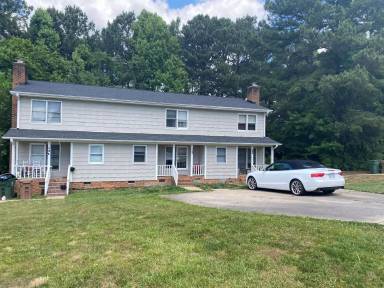 Main picture of 130 Chatham Woods Dr
