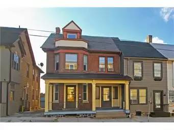 Main picture of 602 Main St