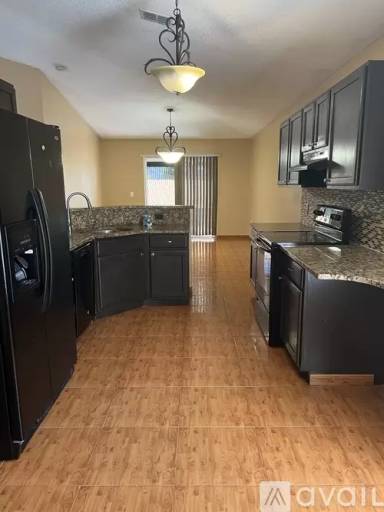 Main picture of 2950 Canoe Cir