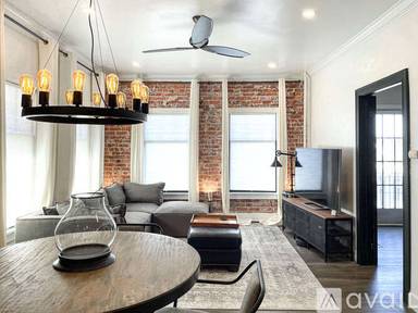 Main picture of 2121 James M Wood Blvd