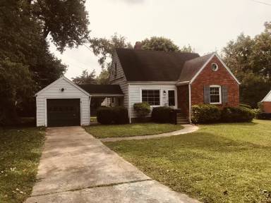Main picture of 2104 Ellerbe Ave