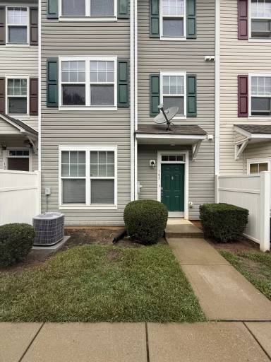 Main picture of Breezewood Condominiums