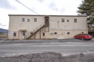 Main picture of 30 Clarks Barn Rd