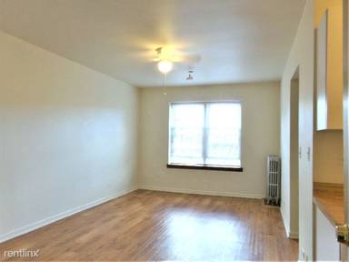 Main picture of 4031 N Kenmore Ave