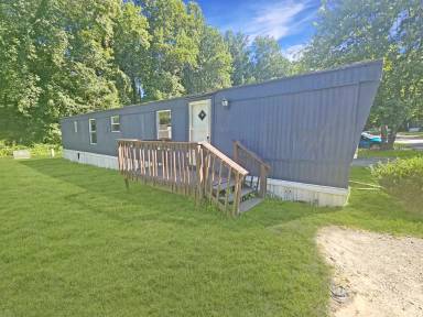 Main picture of 412 McElhaney Rd