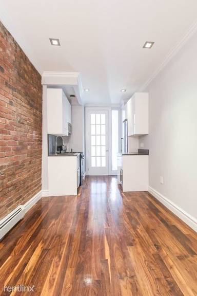 Main picture of 120 Mulberry St