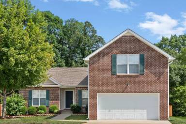 Main picture of 3519 Oak Creek Dr