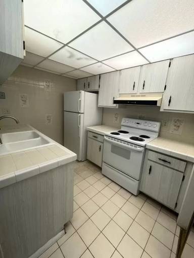 Main picture of 719 W Tiffany Dr