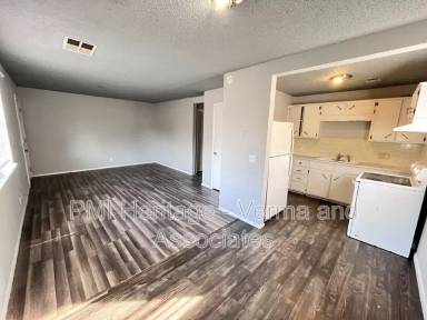 Main picture of 813 N Pleasant St