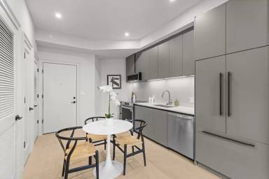 Main picture of 2121 Ward Pl NW