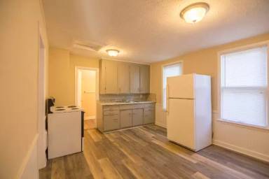 Main picture of 37355 2nd St