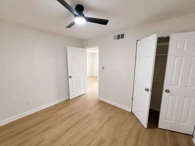 Main picture of 443 Dargan Pl SW