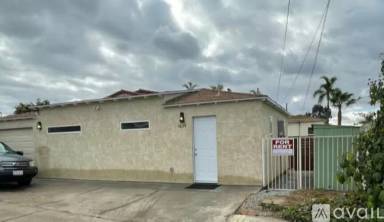 Main picture of 5624 Meade Ave