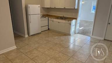 Main picture of 807 Bowden St