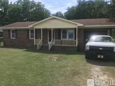 Main picture of 716 Oliver St