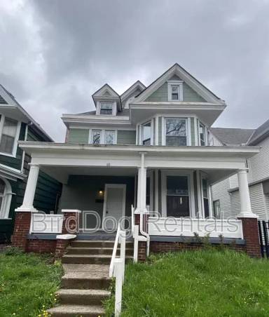 Main picture of 34 Martin Ave