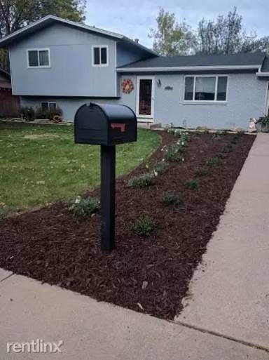 Main picture of 3006 Stanford Rd