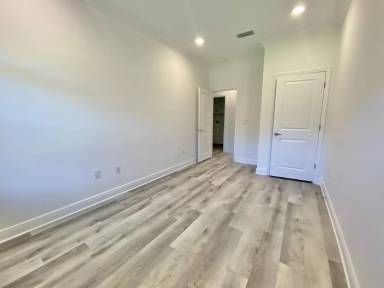 Main picture of 100 Kara Lake Dr