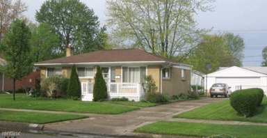 Main picture of 21173 Suffolk St