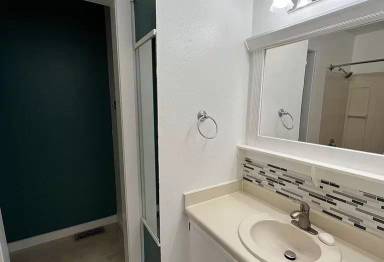 Main picture of 1801 Bellevue Loop