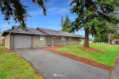 Main picture of 506 97th Dr NE