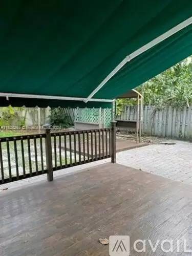 Main picture of 5813 NW 108th Pl