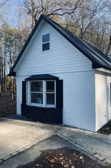 Main picture of 22088 Newtowne Neck Rd