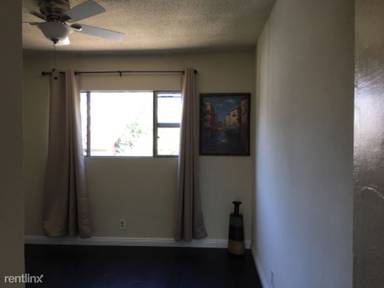 Main picture of 136 N Alvarado St