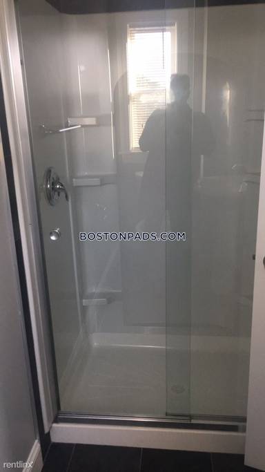 Main picture of 2 Wheatland St