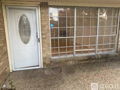 Main picture of 7939 Habersham Ln