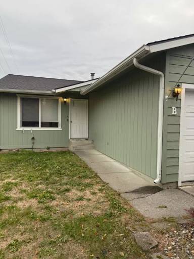Main picture of 1910 E Park Ln
