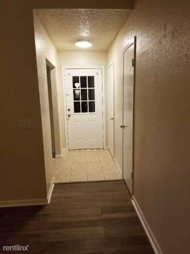 Main picture of 2710 Old Fort Rd
