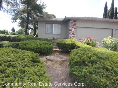 Main picture of 456 Yellowstone Dr