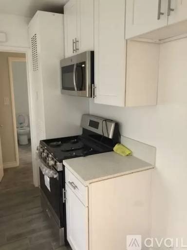 Main picture of 11666 Chandler Blvd