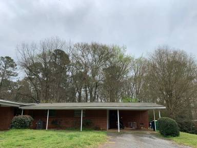 Main picture of 400 Venita Dr