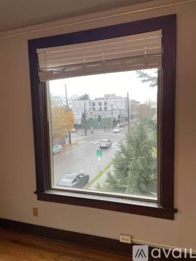 Main picture of 1810 15th Ave