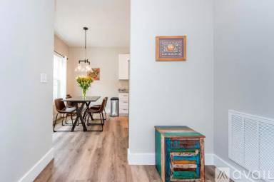 Main picture of 18 Laurel Loop