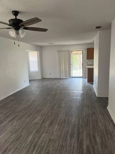 Main picture of 3255 Beevers Cir