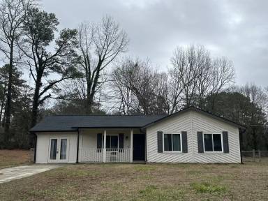 Main picture of 4995 Mable Lake Dr SW