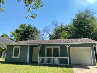 Main picture of 1021 Sycamore St