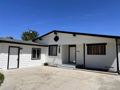 Main picture of 719 Esther Way