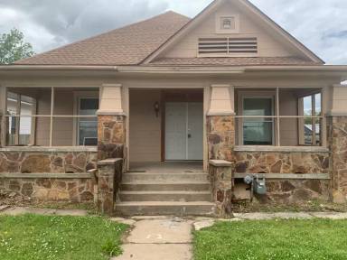 Main picture of 111 S Santa Fe Ave
