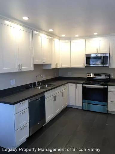 Main picture of 10191 Miller Ave
