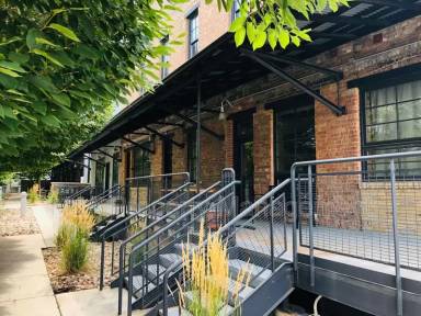 Main picture of 346 W Pierpont Ave