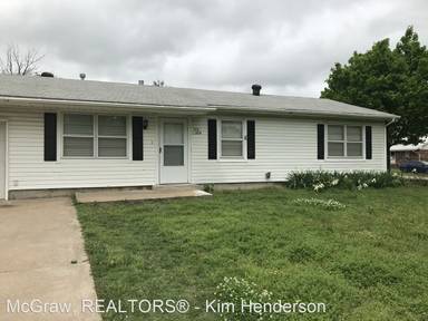 Main picture of 1102 W Pearl St