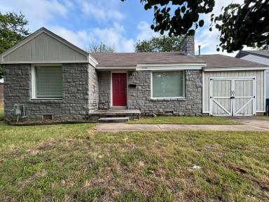 Main picture of 1108 E 36th St