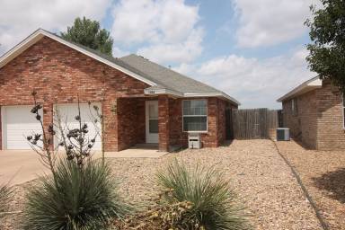 Main picture of 708 Bison Rd